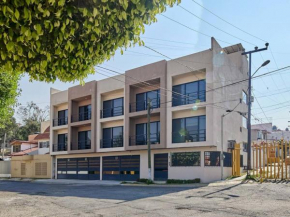 C3-S09 EXECUTIVE SUITE at ITESM CEM Tourists & Travelers Choice Families Foreign Students Companies Executives WELCOME!!! 10min Izcalli-15min Esmeralda-20min Sátelite-25min AIFA